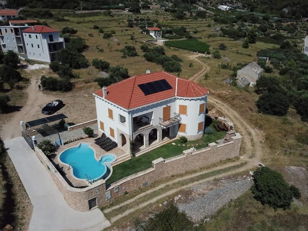 Villa Nera Bol Kültér fotó