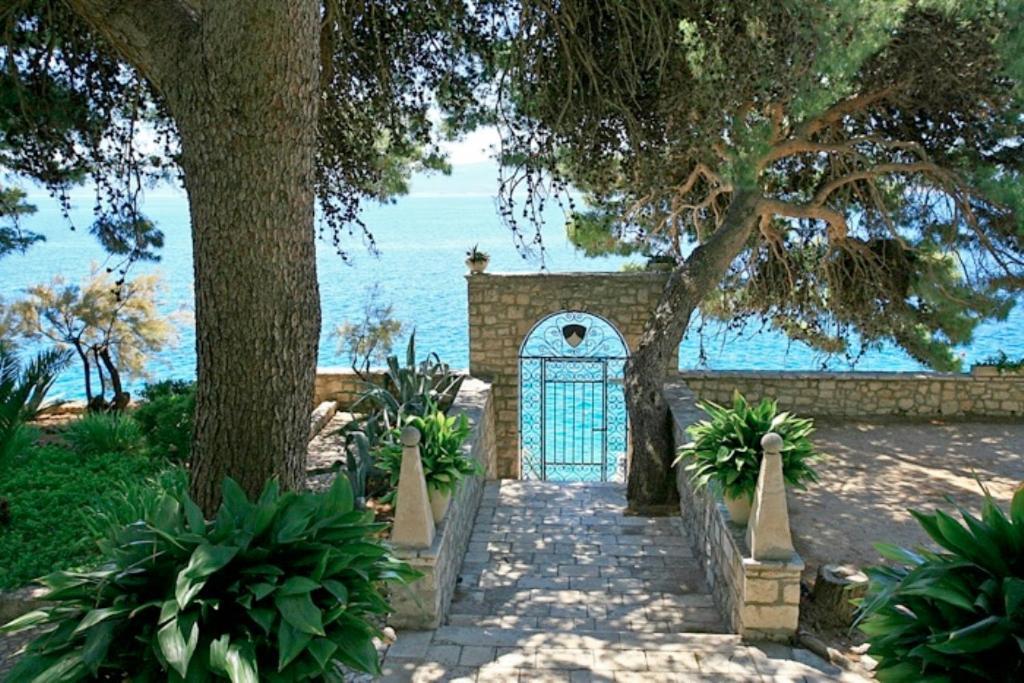 Villa Nera Bol Kültér fotó