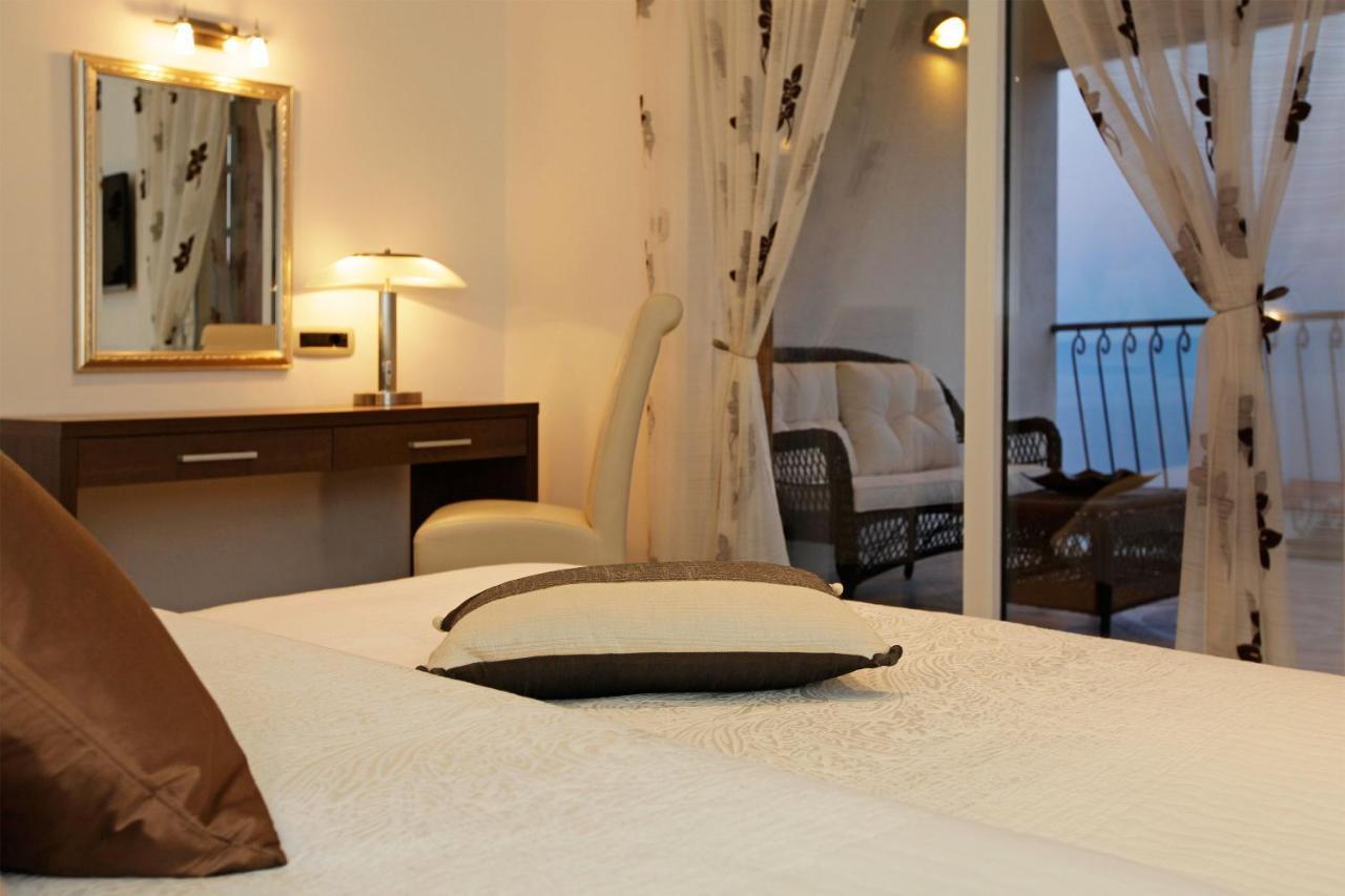 Villa Nera Bol Kültér fotó