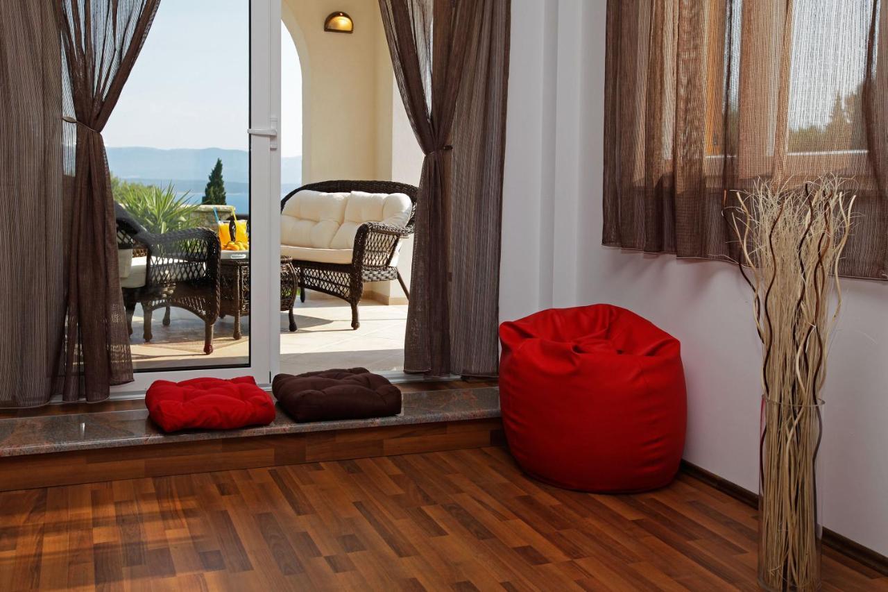 Villa Nera Bol Kültér fotó